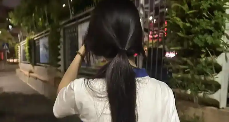 杭州一年级校服 970 元引热议，家长：两千三千属常态