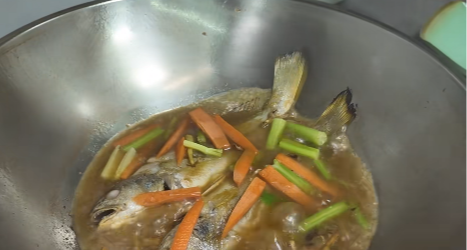 老闆稱傳家鍋賣五六十元不夠成本：沒做過電商，很多成本沒算進去