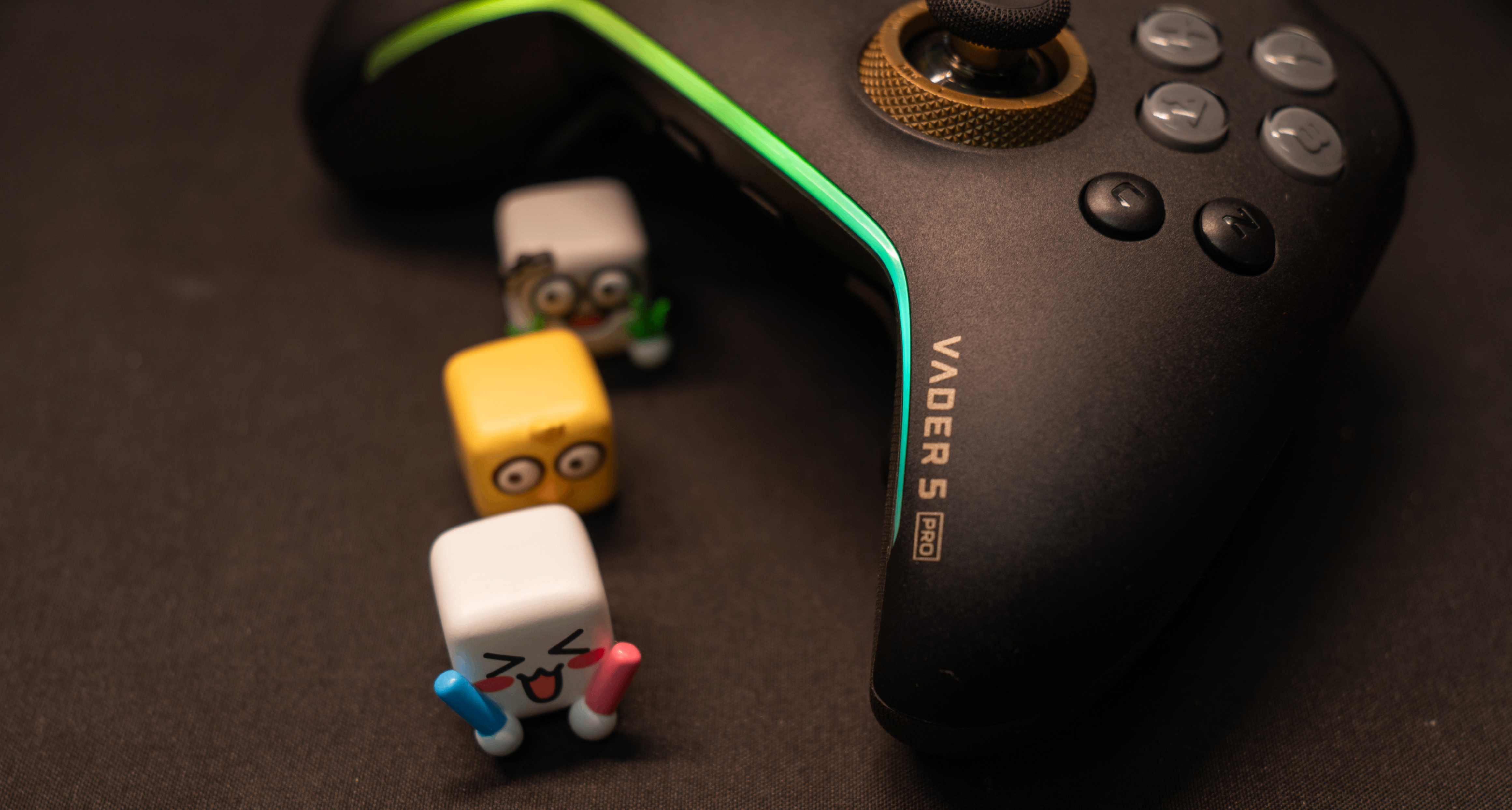 黑武士5Pro?或許你應該叫我小 85,旗艦焊門員、最嚴厲的父親來了!