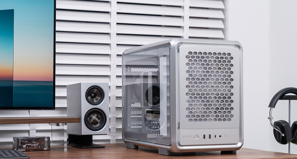 模组化MTAX典范，酷冷至尊 MasterFrame 400 Mesh 装机展示