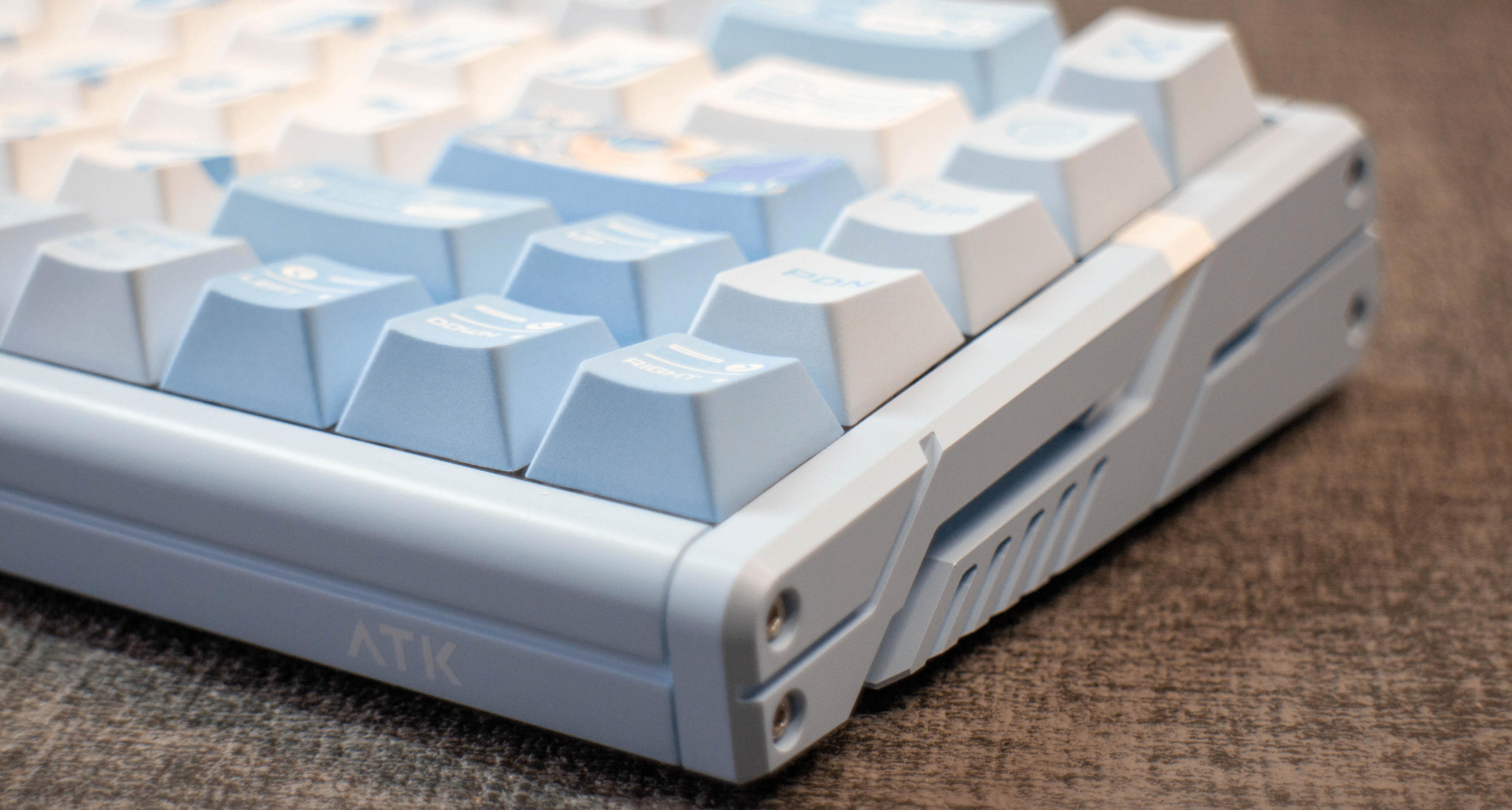 ATK家的铝坨坨当家旗舰，虽然小贵，但绝对一步到位！