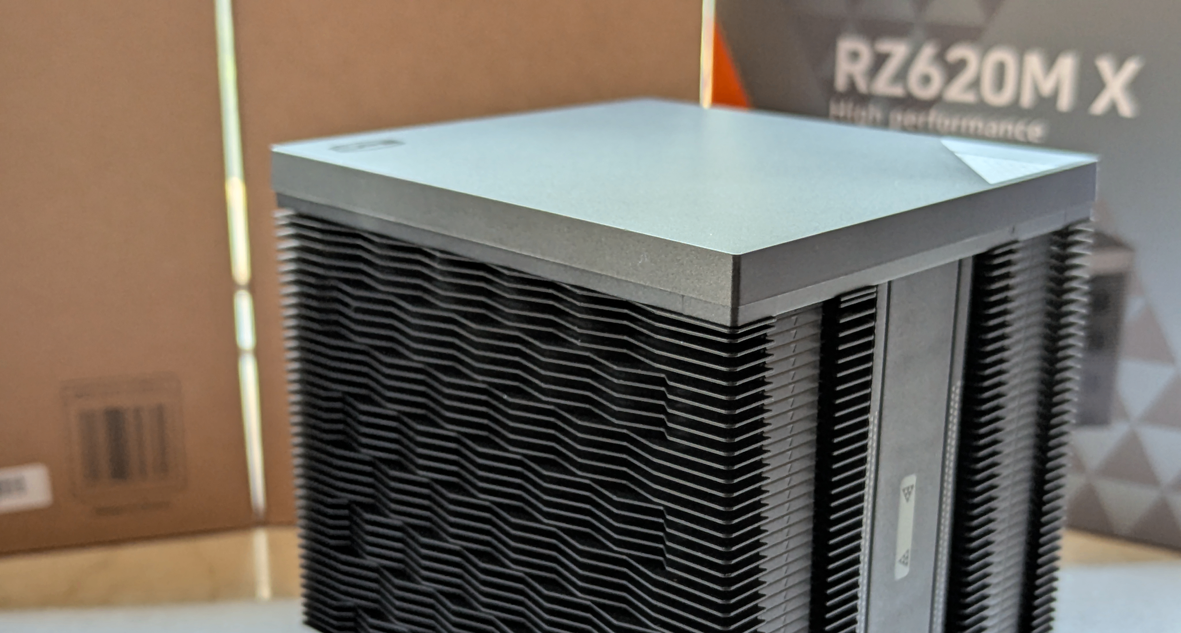 双塔散热，如此小巧？RZ620M-X首发评测！