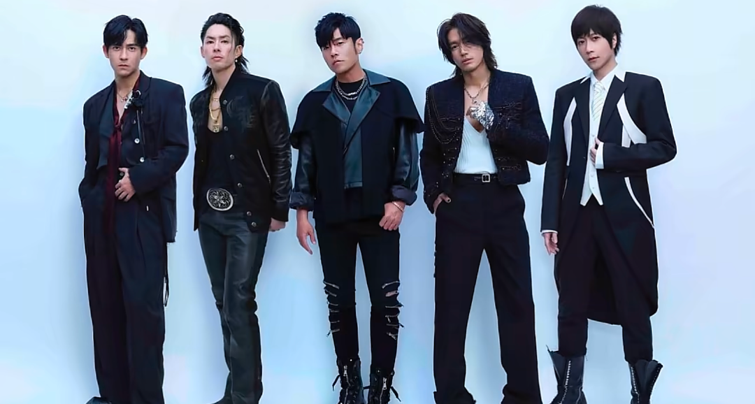 周杰伦发布新歌《恒星不忘 Forever Forever》