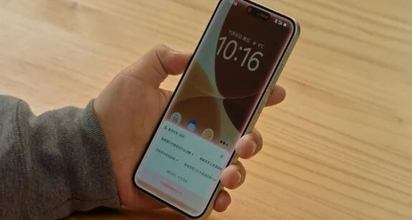 豆包 AI 手机炒至 3.6 万元，还有日租金 50 至 79 元不等的短租