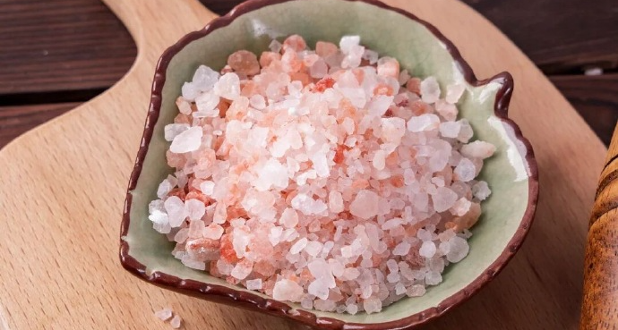 部分玫瑰鹽檢出多種重金屬，網友：“之前差一點就下單了！”