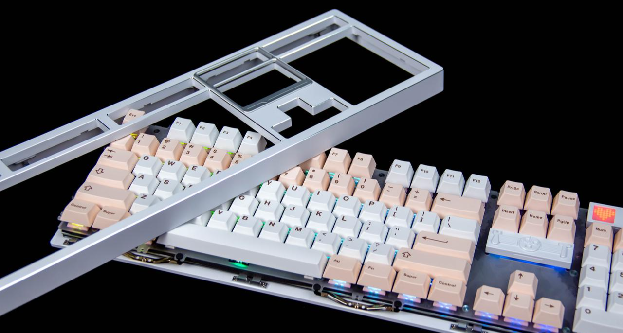 999的全铝“冷兵器”，108配列的品质天花板？Feker G108