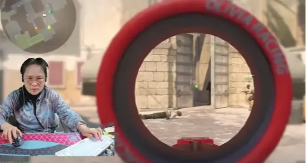 從八級鉗工到CSGO殺神。這阿姨打敗了Donk？