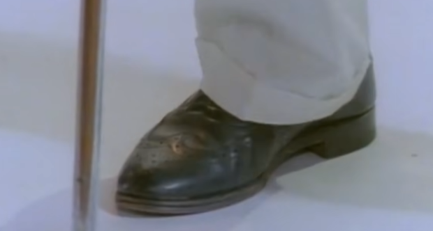 美足！看脚就知道的Rickroll梗是怎么来的？