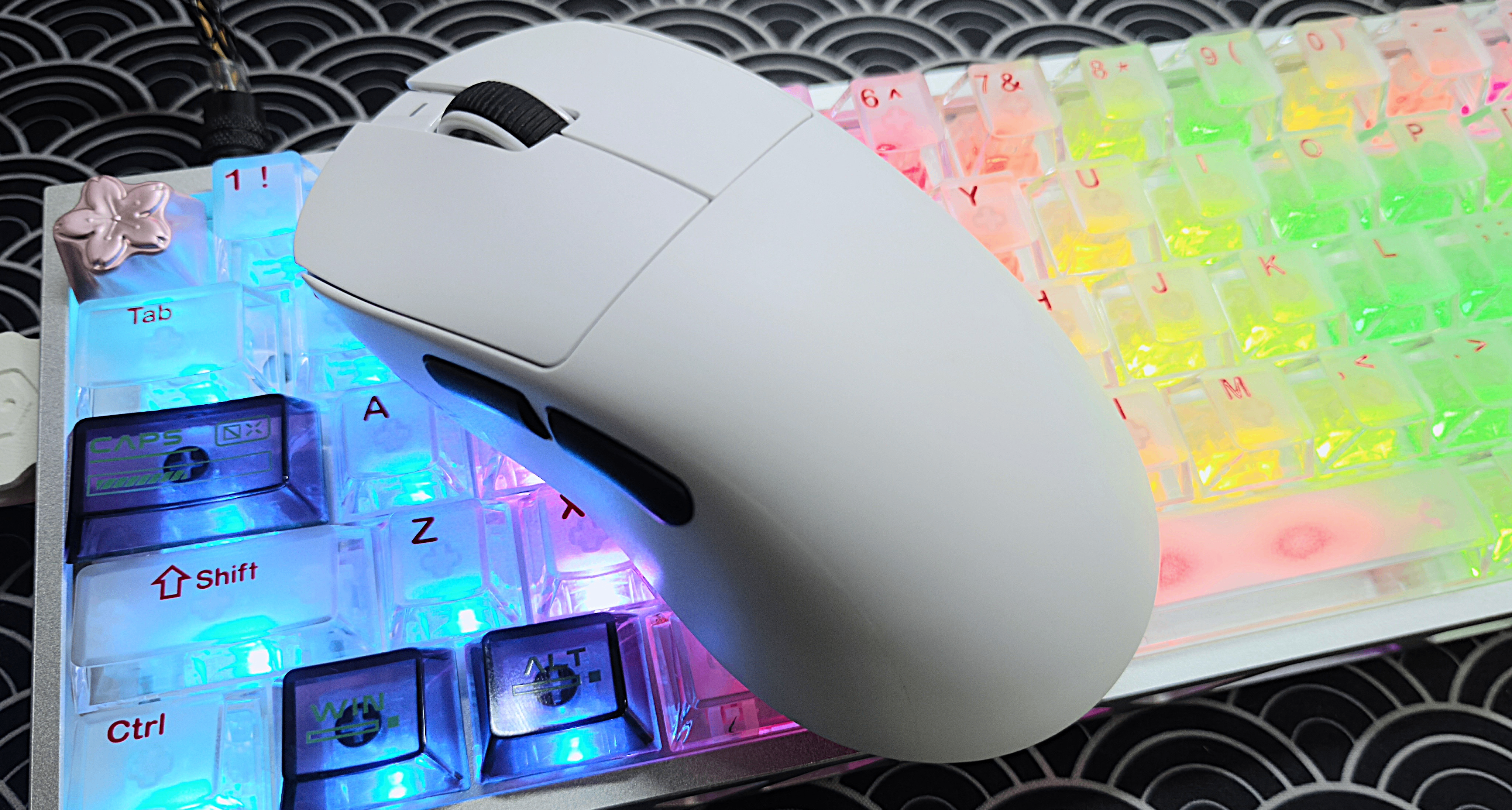 仅需69 元！黑吉蛇 S1 三模轻量化鼠标