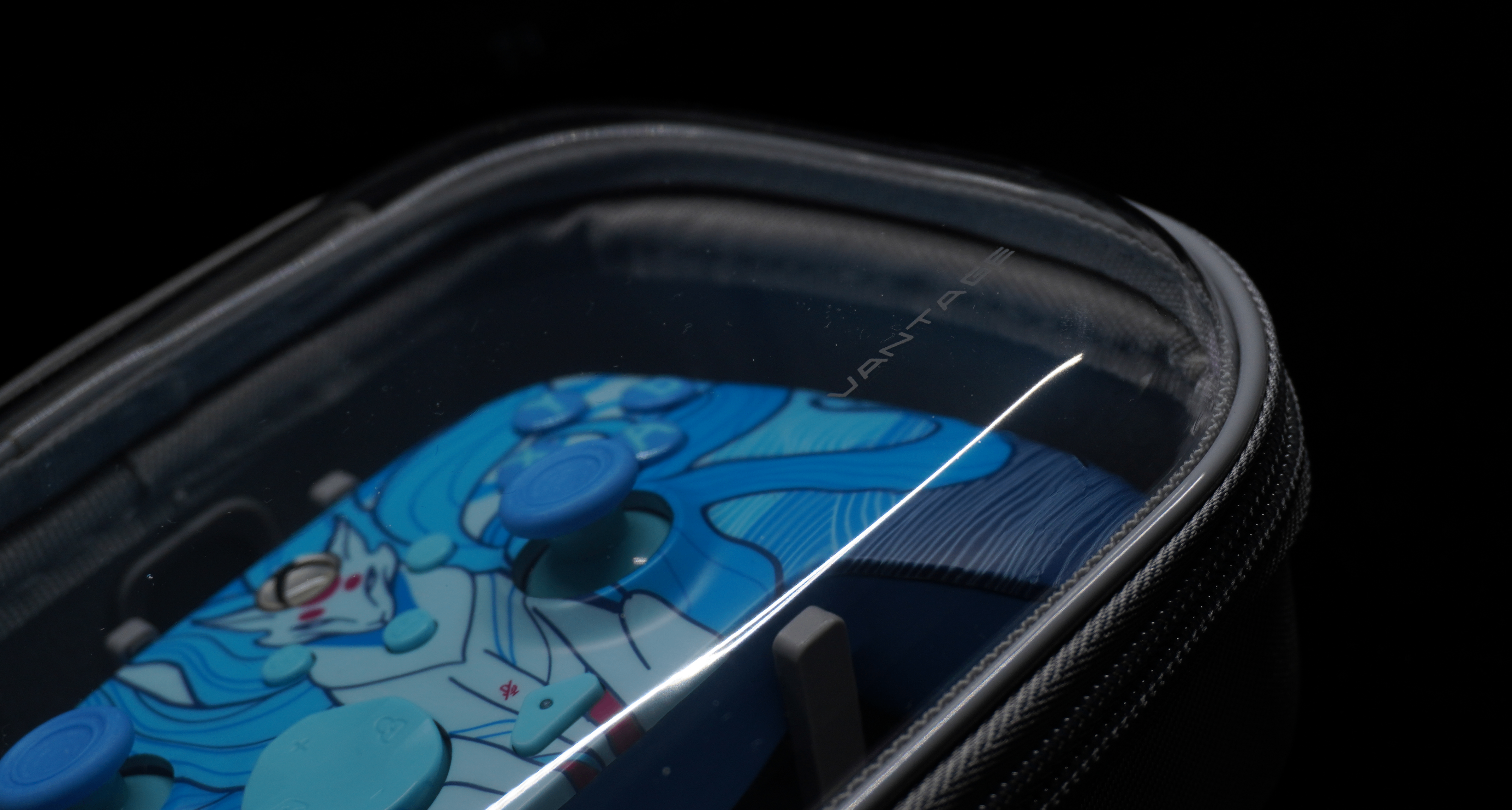 展示+收纳防灰？吃灰手柄的救星来辣！VANTAGE晶透款手柄收纳包