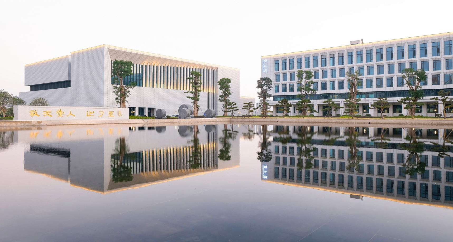 刚入学工作就有着落了，福耀科技大学大一学生全员被大厂“预订“