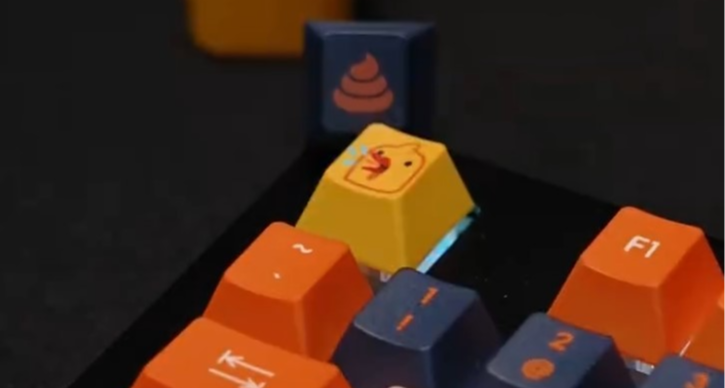 雷蛇 ✖ 《逃离鸭科夫》 逃离鸭科夫限定版键帽套装公布