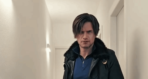 五旬老外cos生化9里昂！网友直呼：这就是三光本人！！