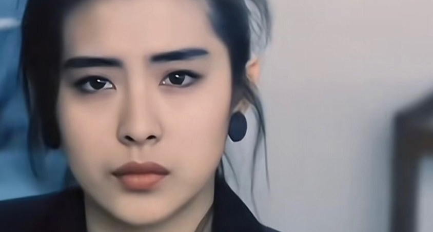 58歲王祖賢入駐抖音，一句“你猜”喚醒時代記憶