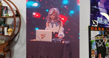 我参加了一场哈基米Only展，看到全场神人合唱“哈基米”“曼波”