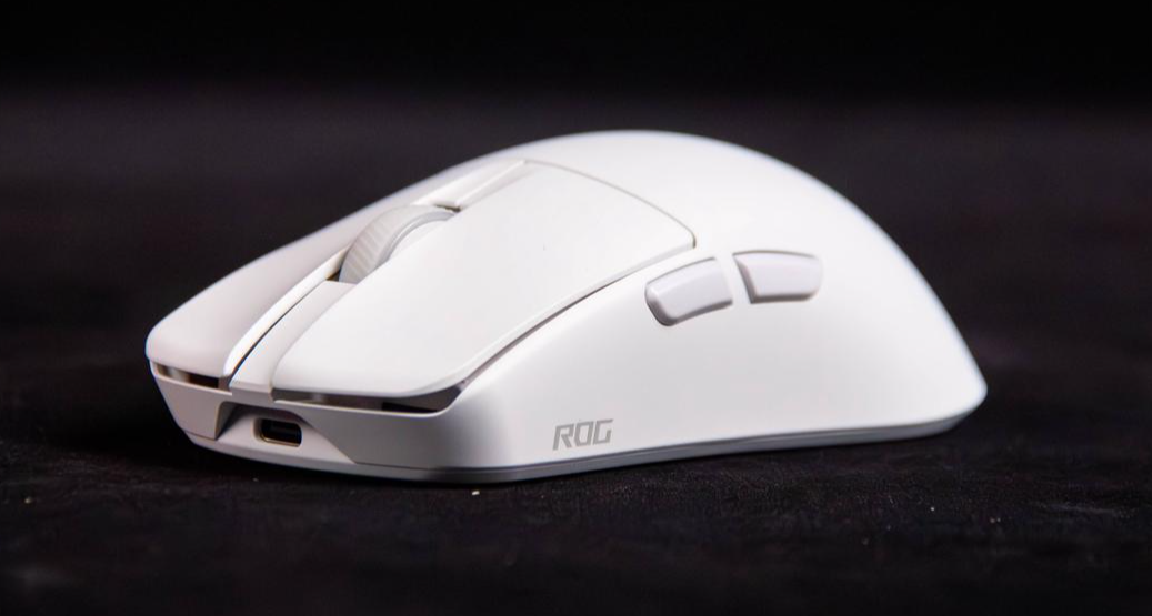 一台成熟的旗舰水桶机，但少了一点惊喜 ROG 龙鳞2 ACE