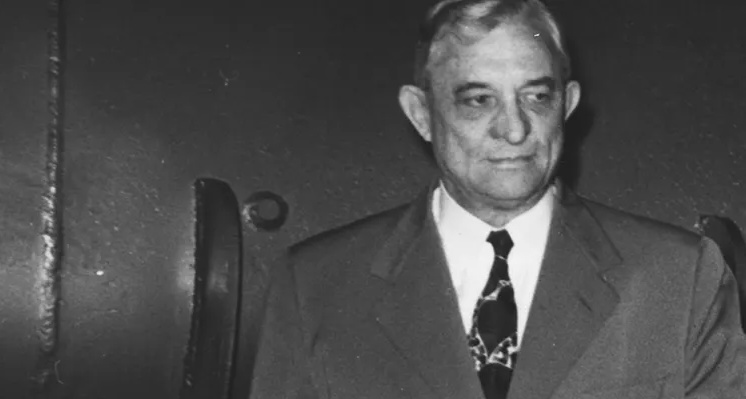 從前，有個人發明了空調