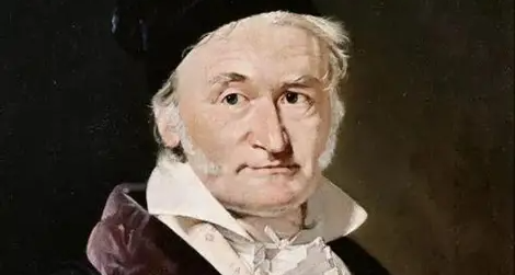 了解了一下 高斯，感觉数学水平或许不在我只下