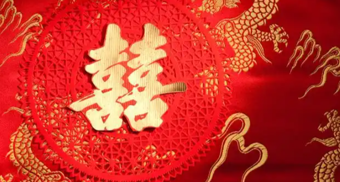 母女嫁父子：一段特殊的婚姻组合