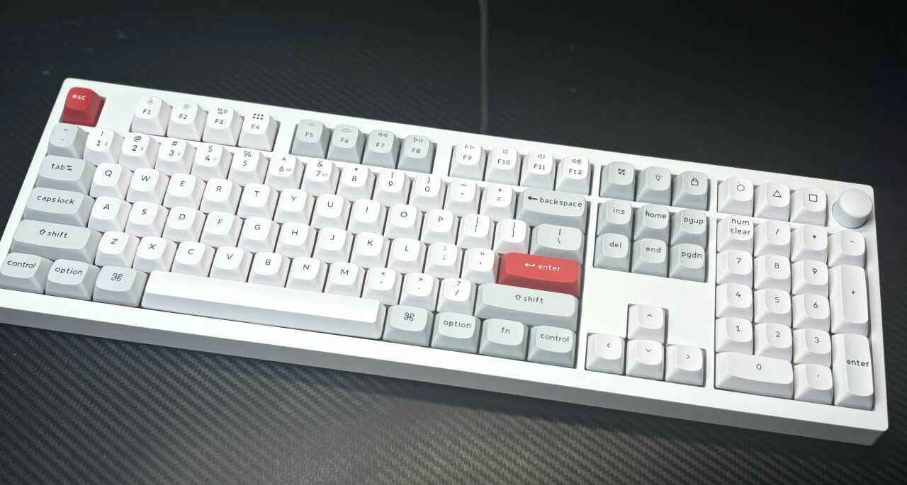 鋁坨坨我懂！全配列我也懂！但是這倆放一塊！它對嗎？