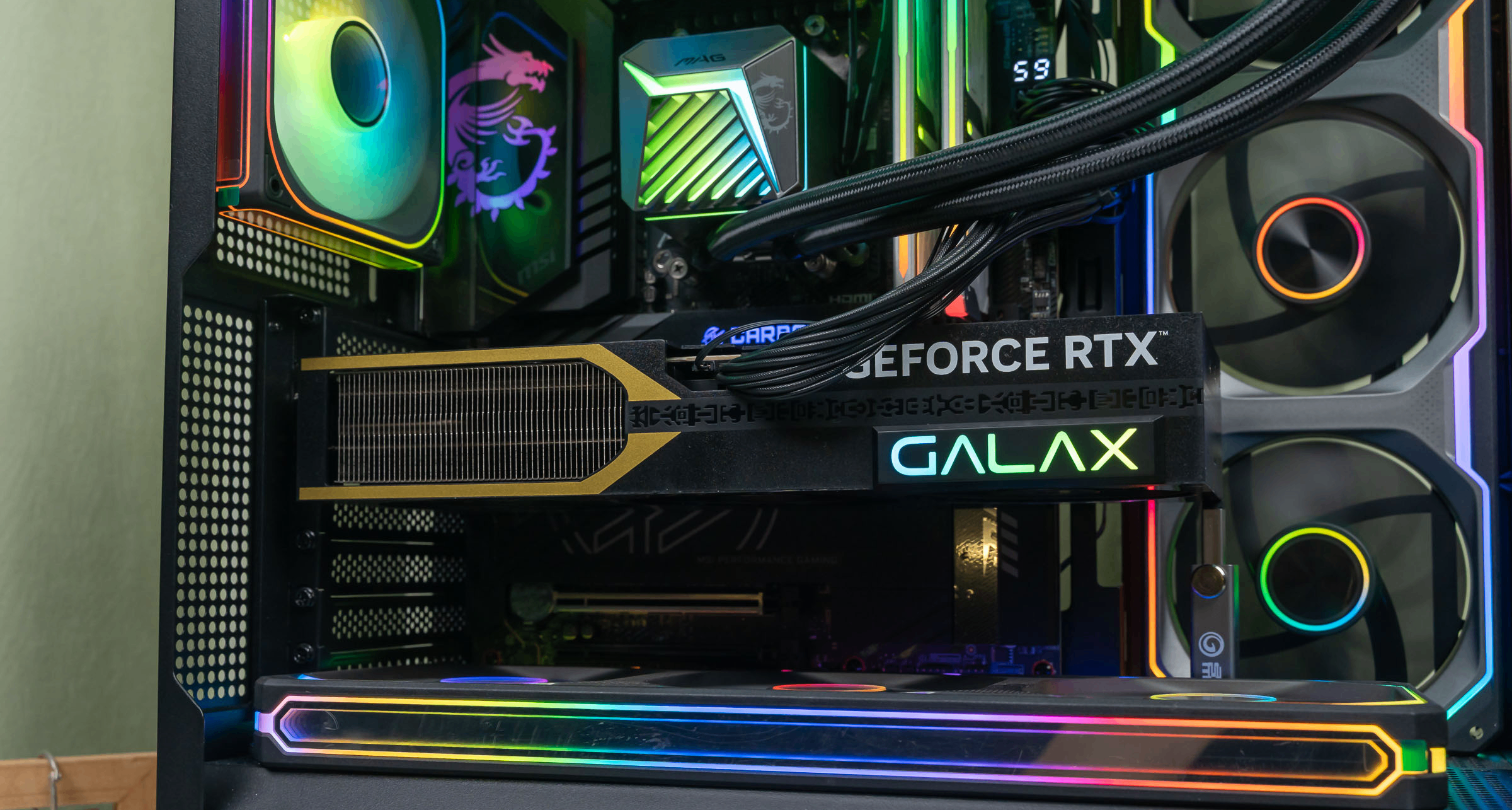 性价比突出的中庸之选，影驰RTX 5070魔刃OC显卡 评测