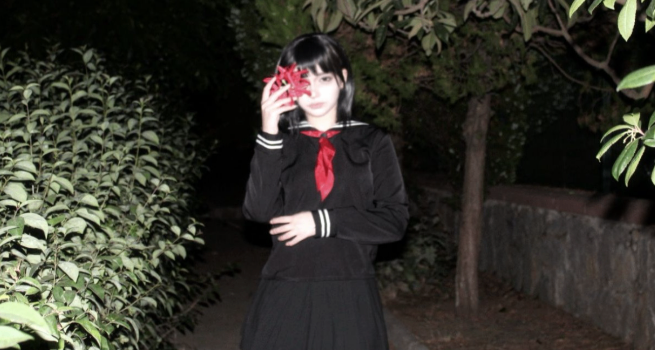 恐怖生存类游戏夯到拉，先收藏等折扣再买