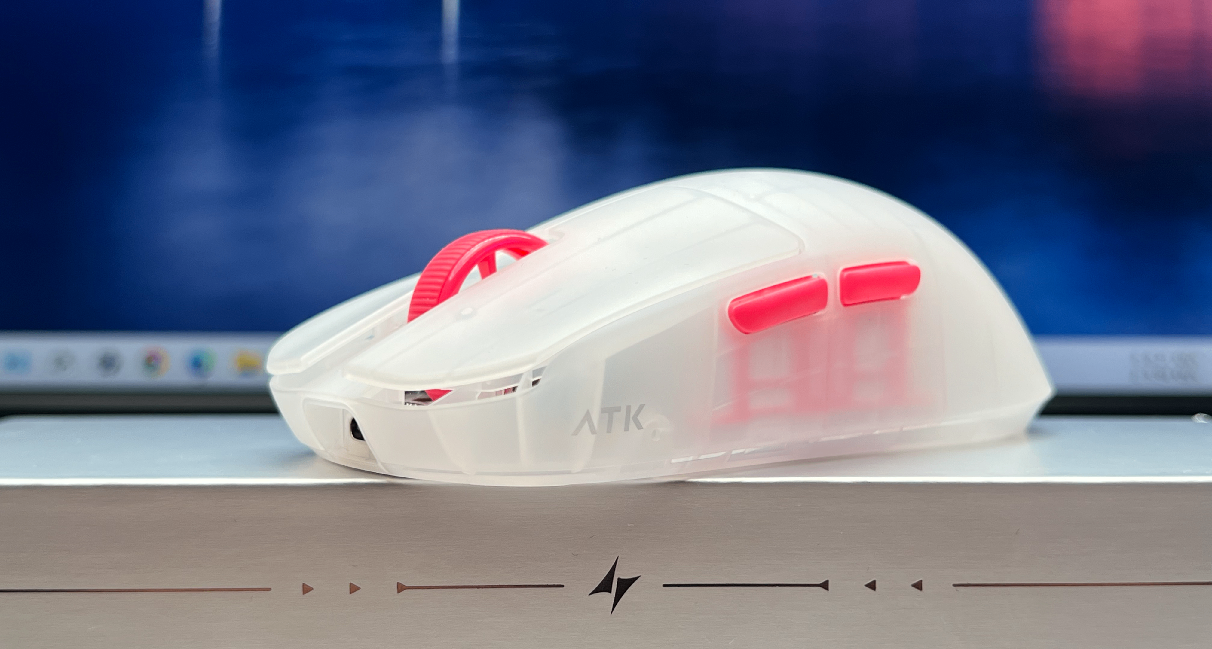 【首发】顶尖传感器加持的超轻“贴地飞行”鼠——ATK烈空 ZERO