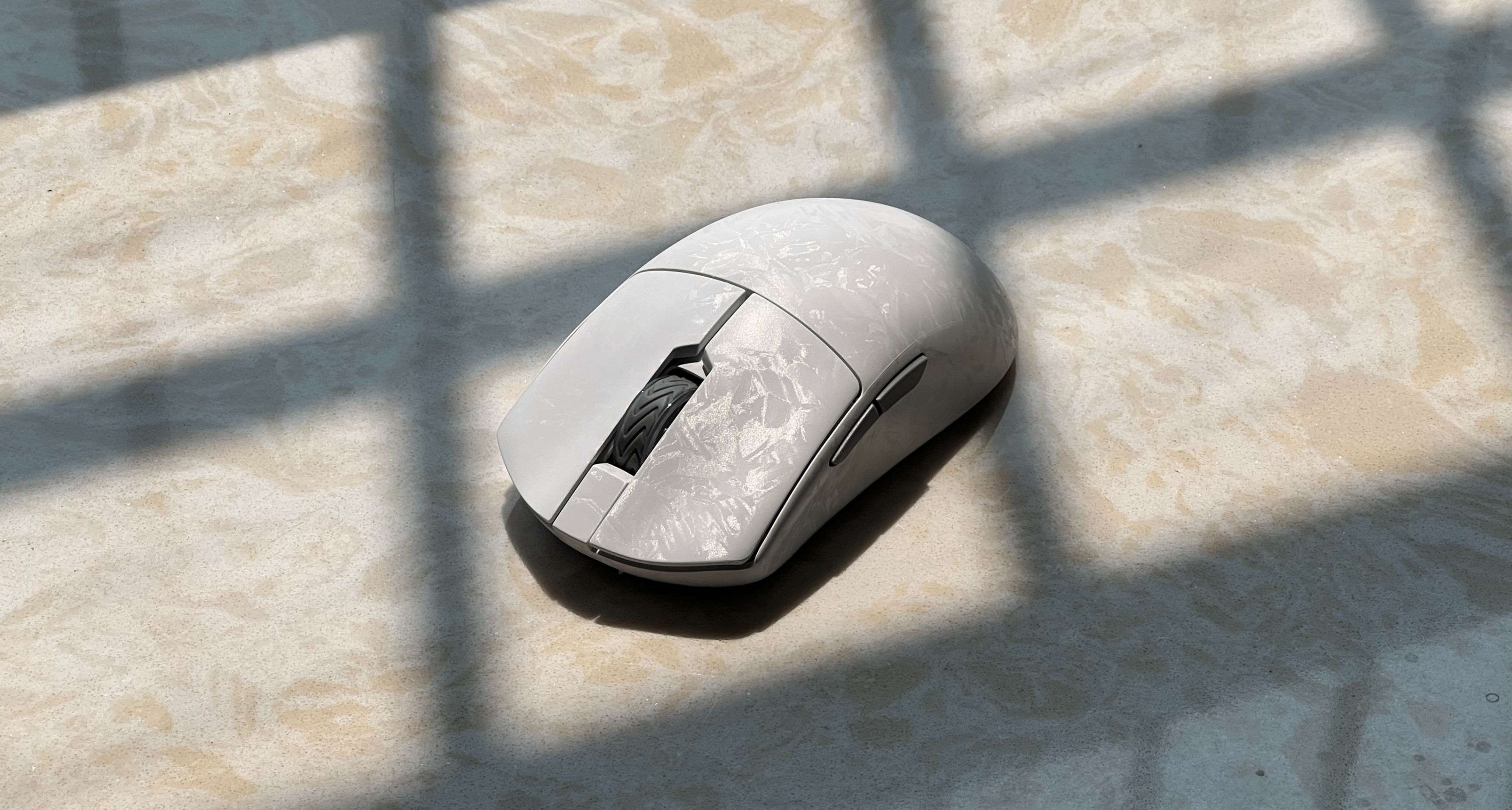 把1600的鼠標打到了僅需99？SKN朱雀，最好的ULX平替？