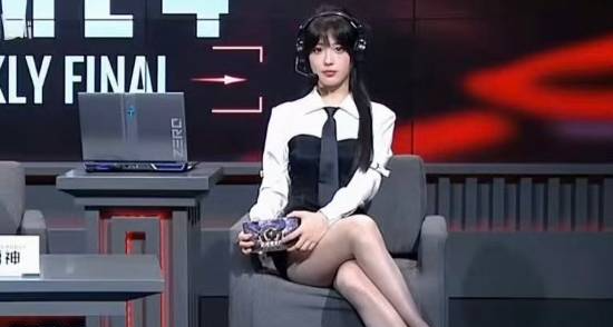 《永劫無間》女解說黑衣黑臉反諷輿論 日本網友狂贊！