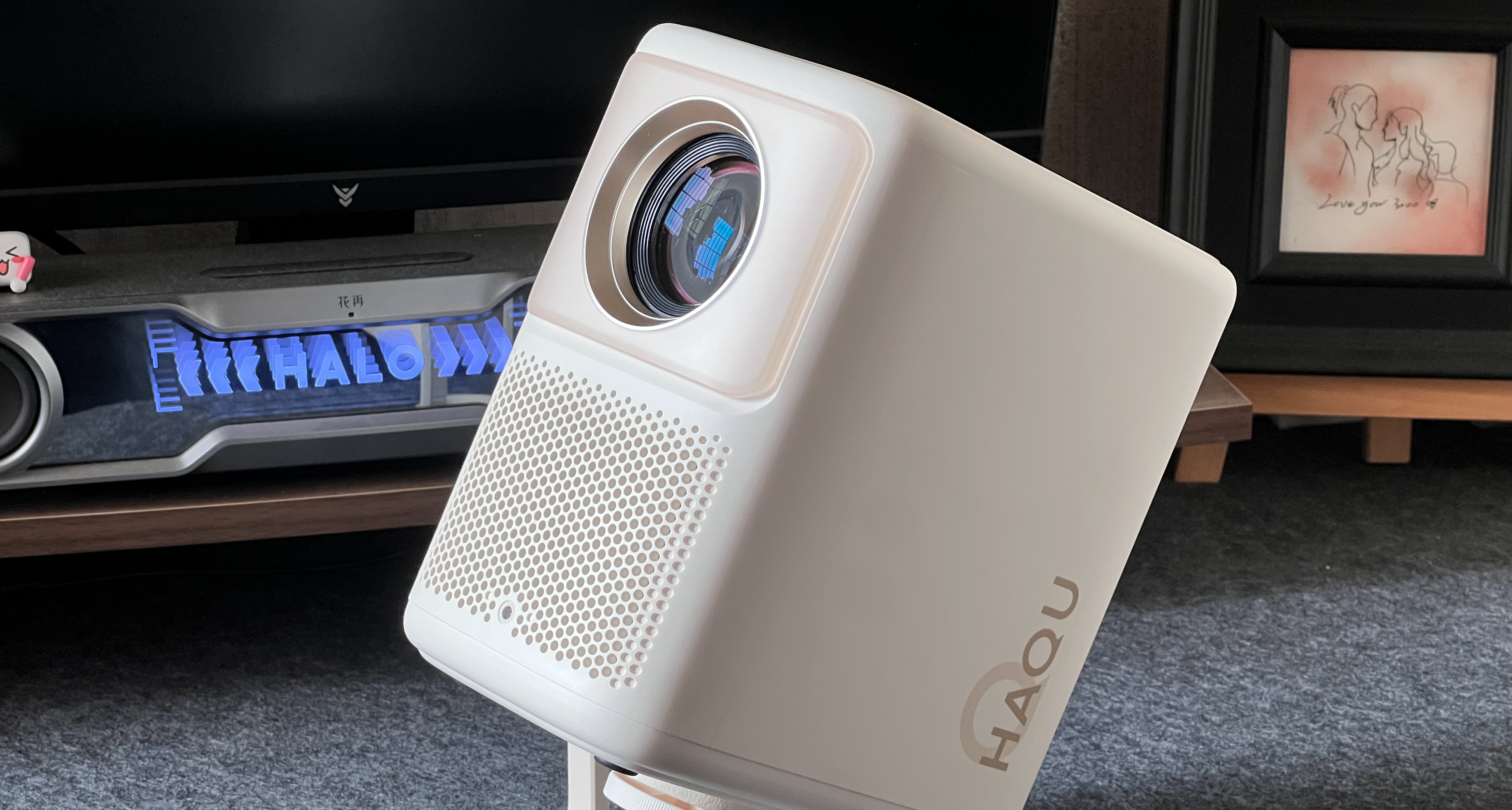 一臺千元投影儀，是如何改變我的生活的？