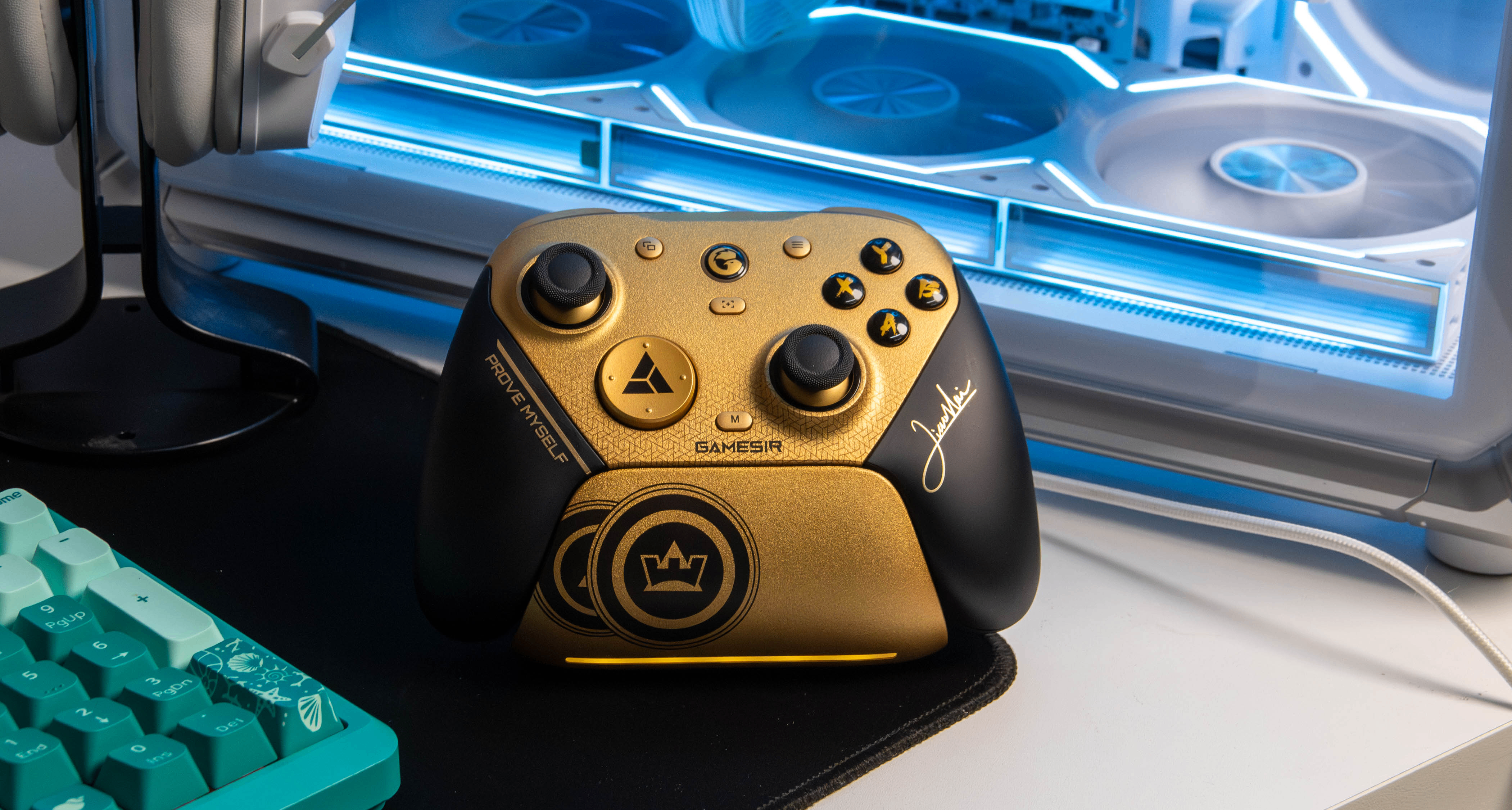 499元 目前最強競技手柄？8K回報率+TMR搖桿|小雞天王星8K