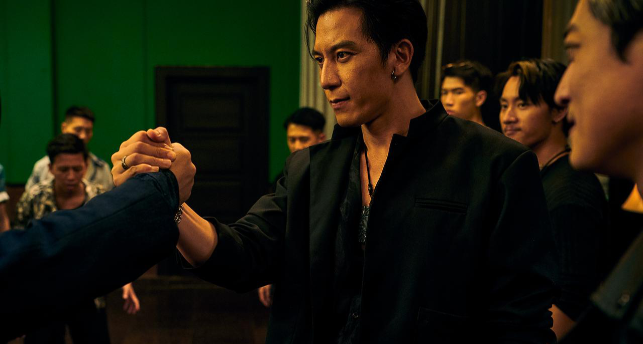 實拍爆破 街頭槍戰《對不起，我是警察》降維打擊互動影遊