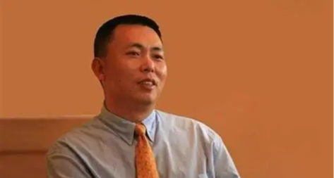 不知道啊，他說着什麼聚是一團火，散是滿天星就來了