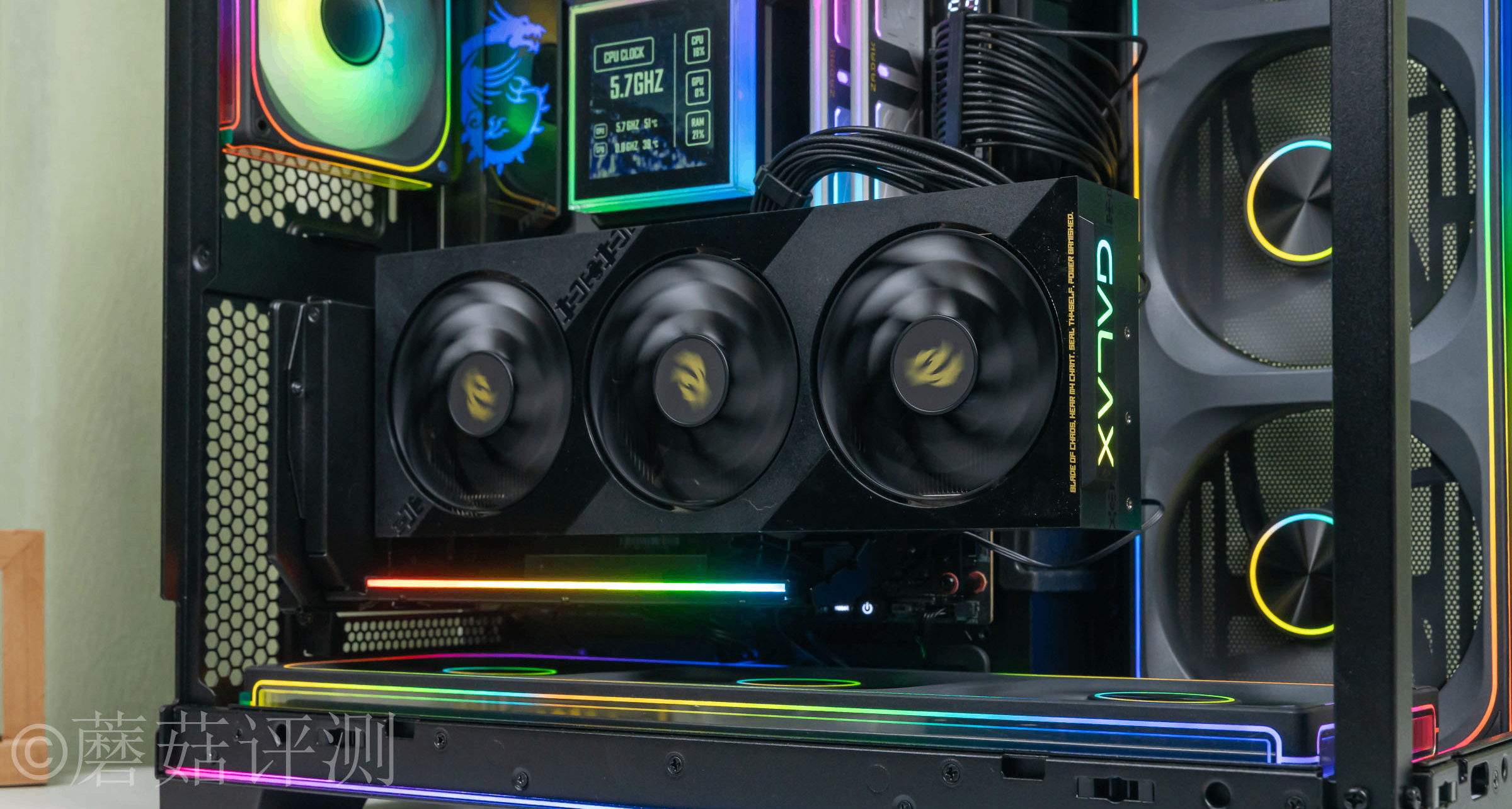 顯卡豎裝？不只是豎裝顯卡！LIANLI聯力多向式垂直顯卡支架 評測