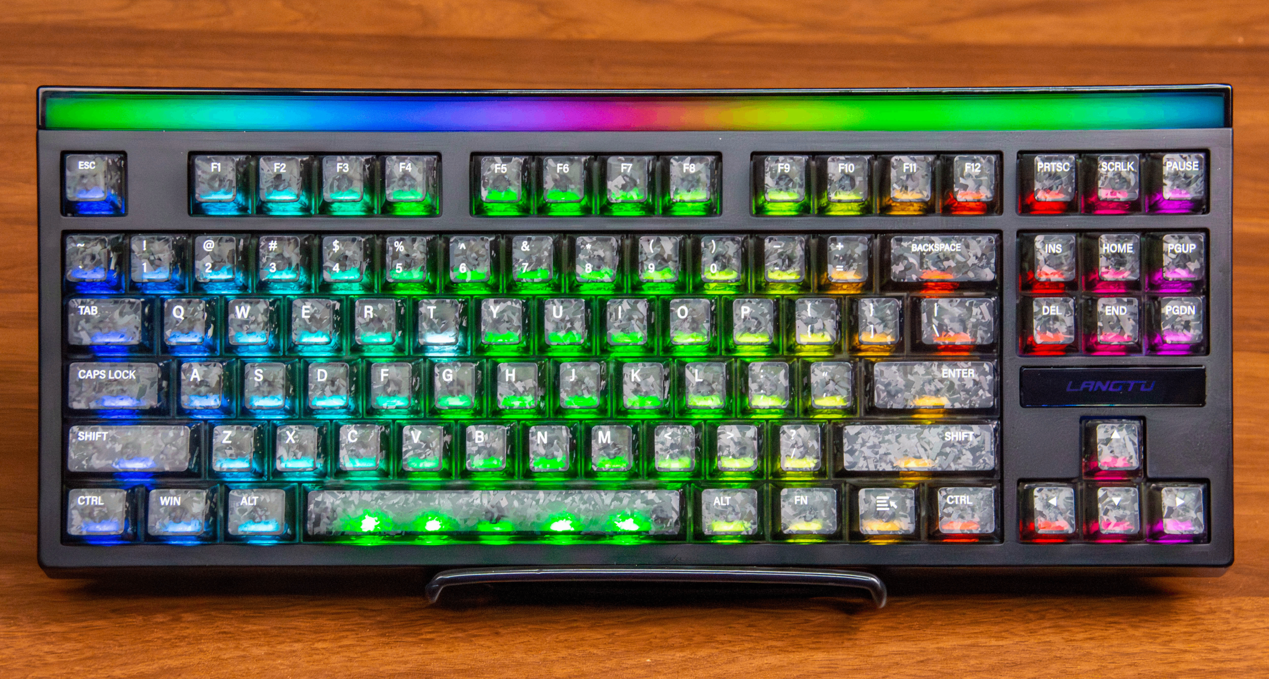 279元鍛碳紋理鍵帽+燈箱獨一份！狼途T87 黑武士