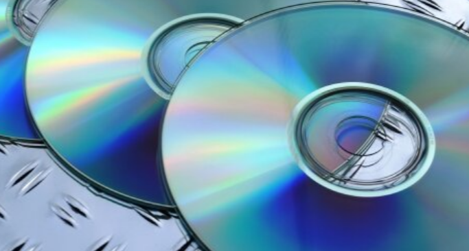 日本网友感慨，光盘保存困难，即便是十年未开封，依旧出现问题