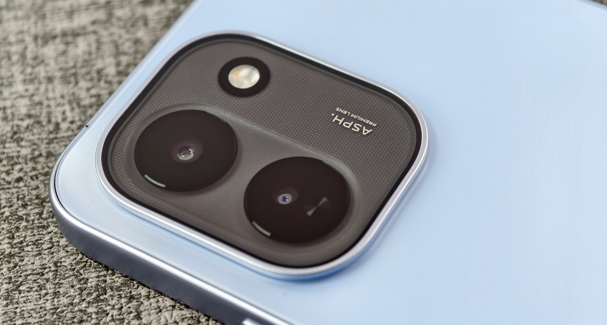 2K价位+长续航+好释放，在特殊时期下的一款性价比手机—IQOO Z11