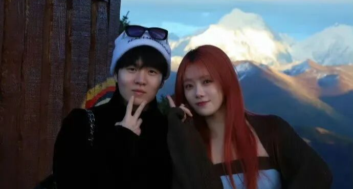 Rookie 深夜髮長文道歉！9 年情斷 + 新歡爭議全扛