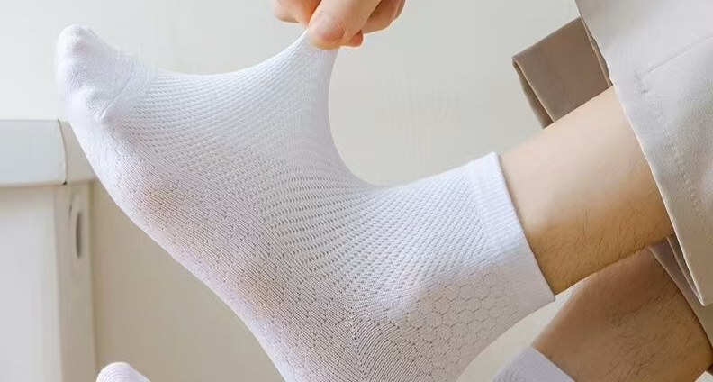 夏季不同使用场景怎么选袜子？