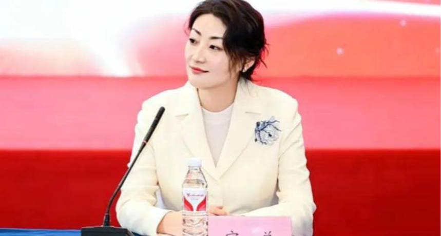 宗馥莉把自己名字印在包装上，娃哈哈品牌切割再进一步