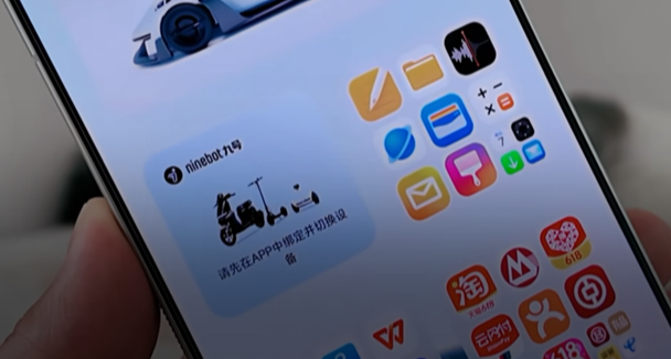 小米全新「系统桌面」来了！高级质感毛玻璃，更流畅滑动体验