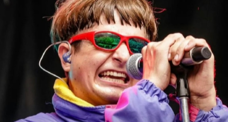 歌手 OliverTree 空难去世，原预定十月开启中国巡演