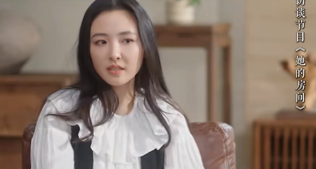 自稱中國最會用AI的女演員誕生，兩天做出粉色的俄羅斯方塊