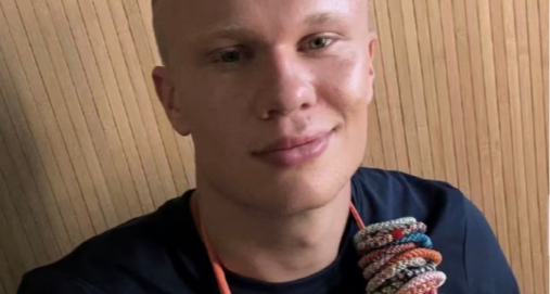 哈蘭德頭繩每根約 42 元，世界盃上唯一一個與頭繩合作的男球星