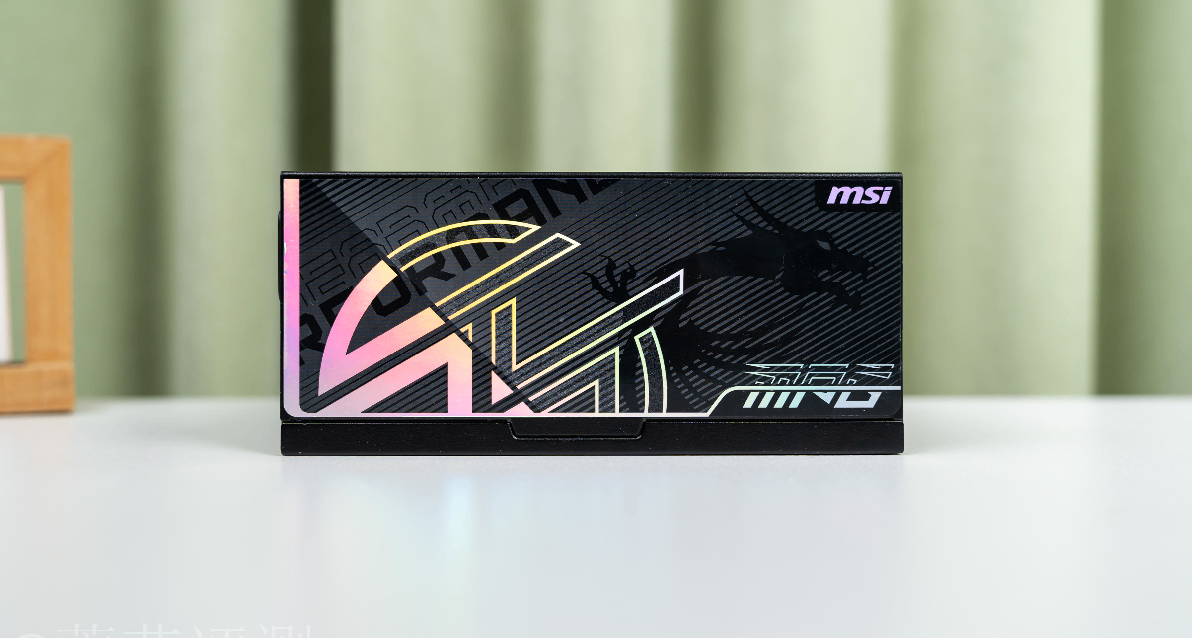 標配顯卡過載保護，微星MPG Ai1300TS PCIE5月神鈦金牌電源 評測