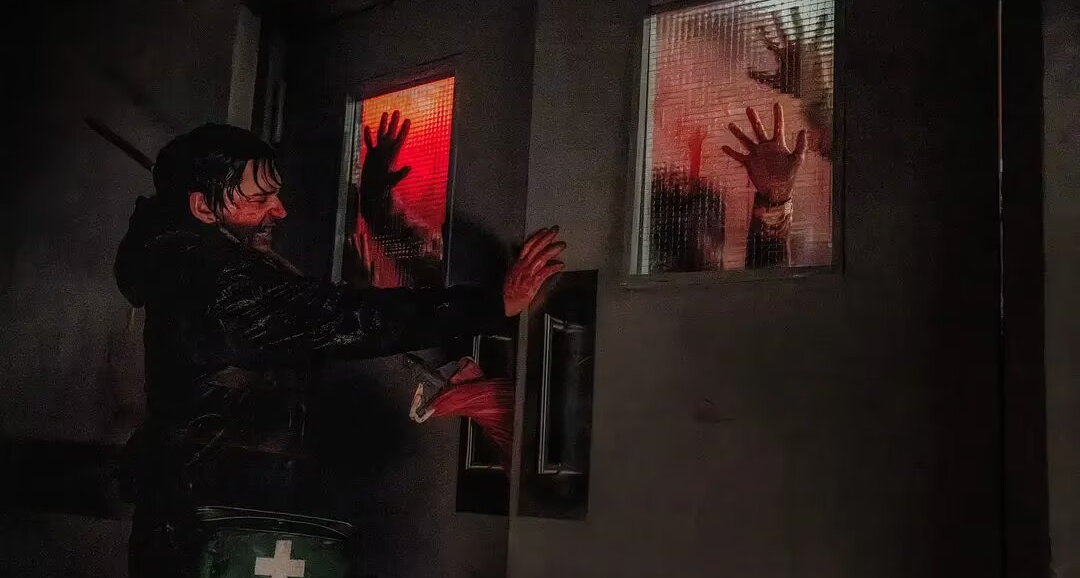 出发，浣熊市！《生化危机:爆发夜》正式预告-'凶器'导演新作