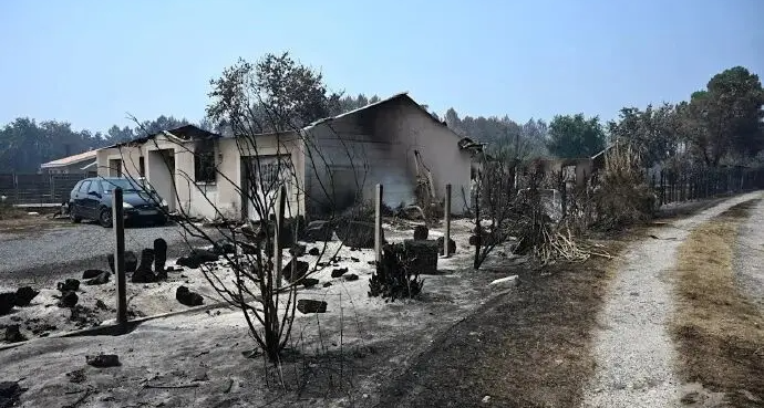 野火在法國小鎮引發數百次爆炸，後又發現400餘枚二戰遺留爆炸物