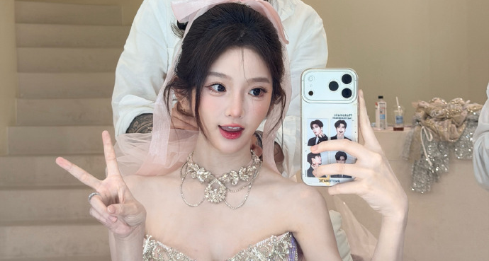 盧本偉妻子“巴旦木公主”曬蕾絲婚紗照，婚禮計劃明年進行