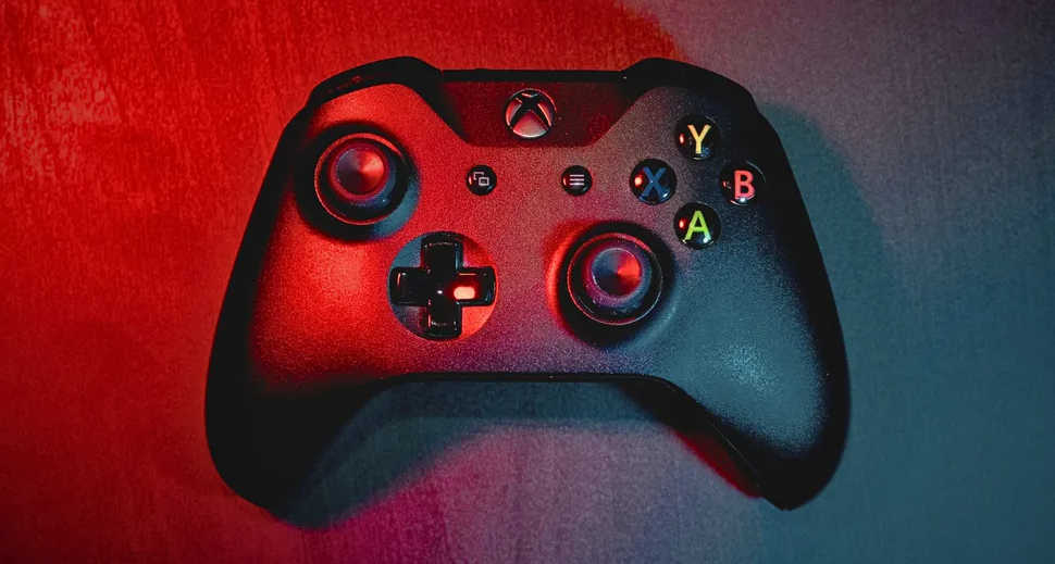 Xbox手柄操控舰载激光：霍尔木兹实战，单次电费约 13 美元