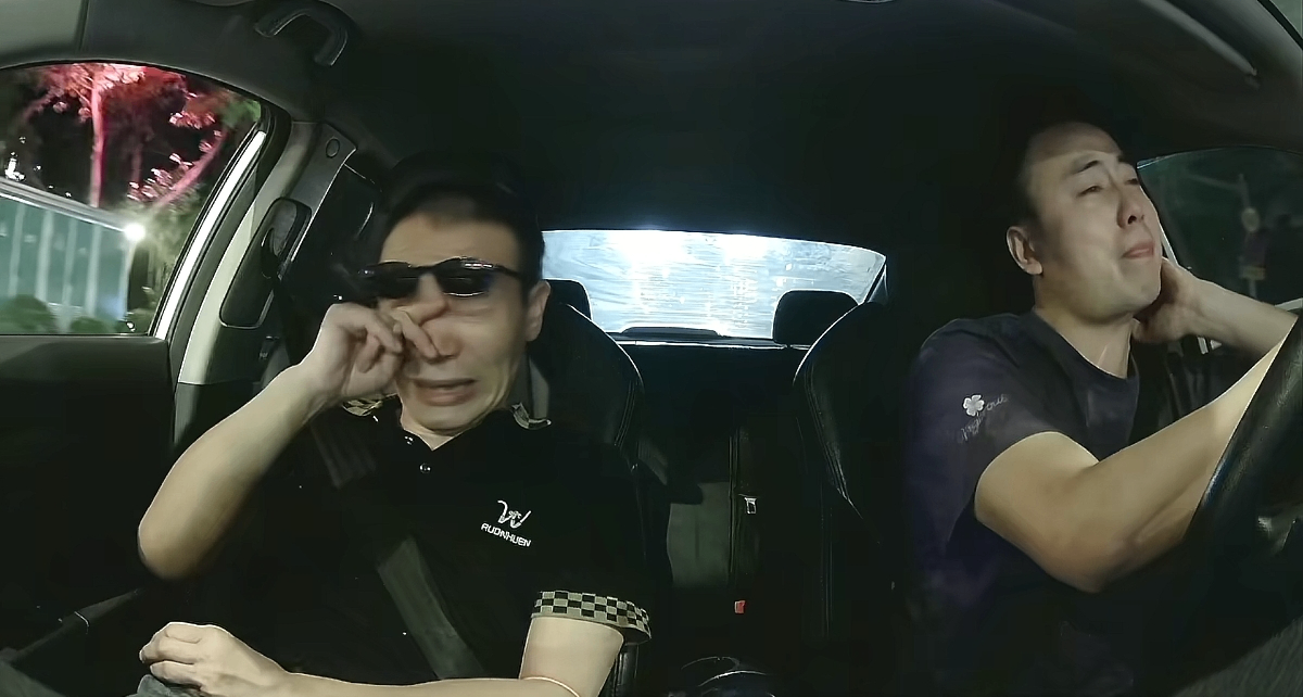 一岁就失明的盲人大哥，怎么会觉得自己丑呢？